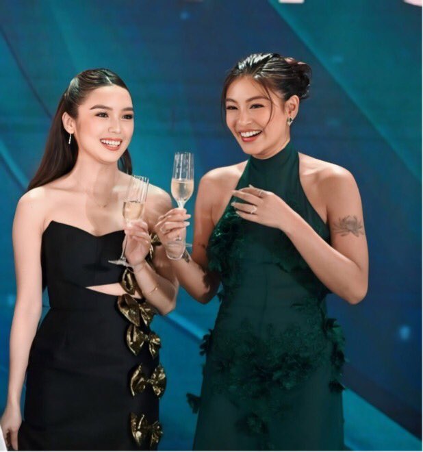 justforfrancine's tweet photo. francine and nadine cutie interaction 🥹✨ #francinediaz https://t.co/8kuS1dSo9b