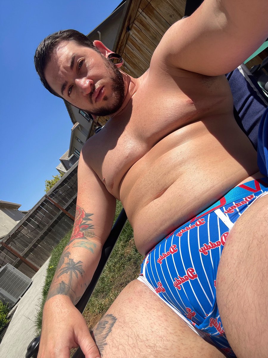 it’s my birthday tomorrow! who’s in the mood to spoil me with an item or two off my amazon wishlist 🥰😍

amazon.com/hz/wishlist/ls…