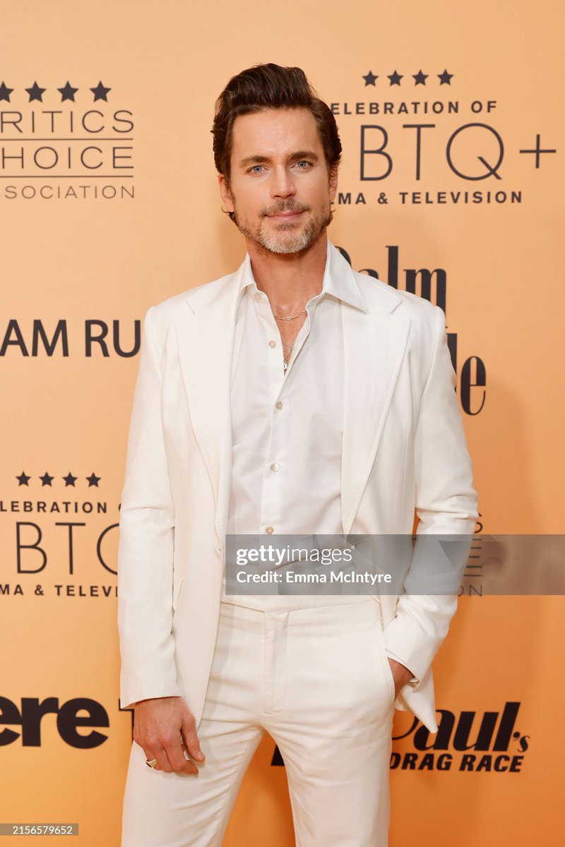 alyne_MB's tweet photo. Ahhhhhhh!!!! OMG!!!!
#MattBomer 🥵🔥❤️
Lord, why he is so hot in all white? 
🔥🔥🔥
 
at the Critics Choice Association Inaugural Celebration of LGBTQ+ Cinema &amp; Television, June 7, 2024

#FellowTravelers #CCLGBTQ #CriticsChoice #CCCelebration

📸 Emma McIntyre https://t.co/zJwhRD6cAA