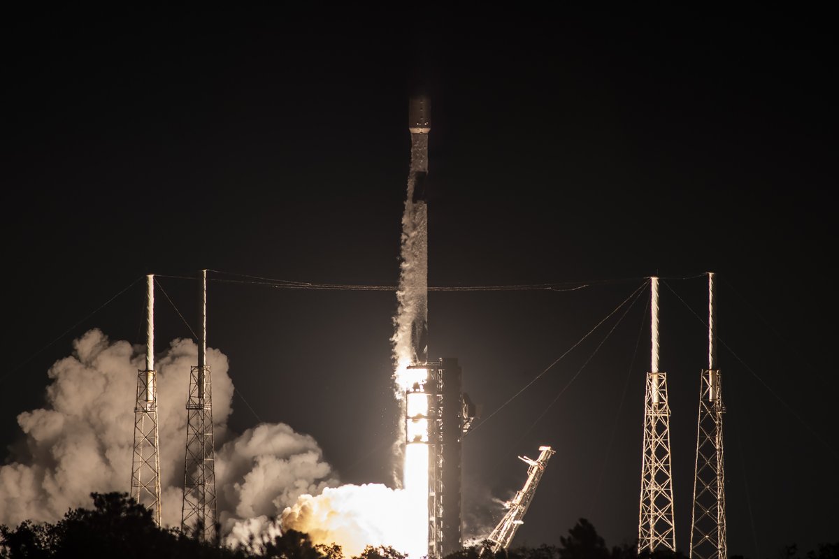 SpaceX tweet media