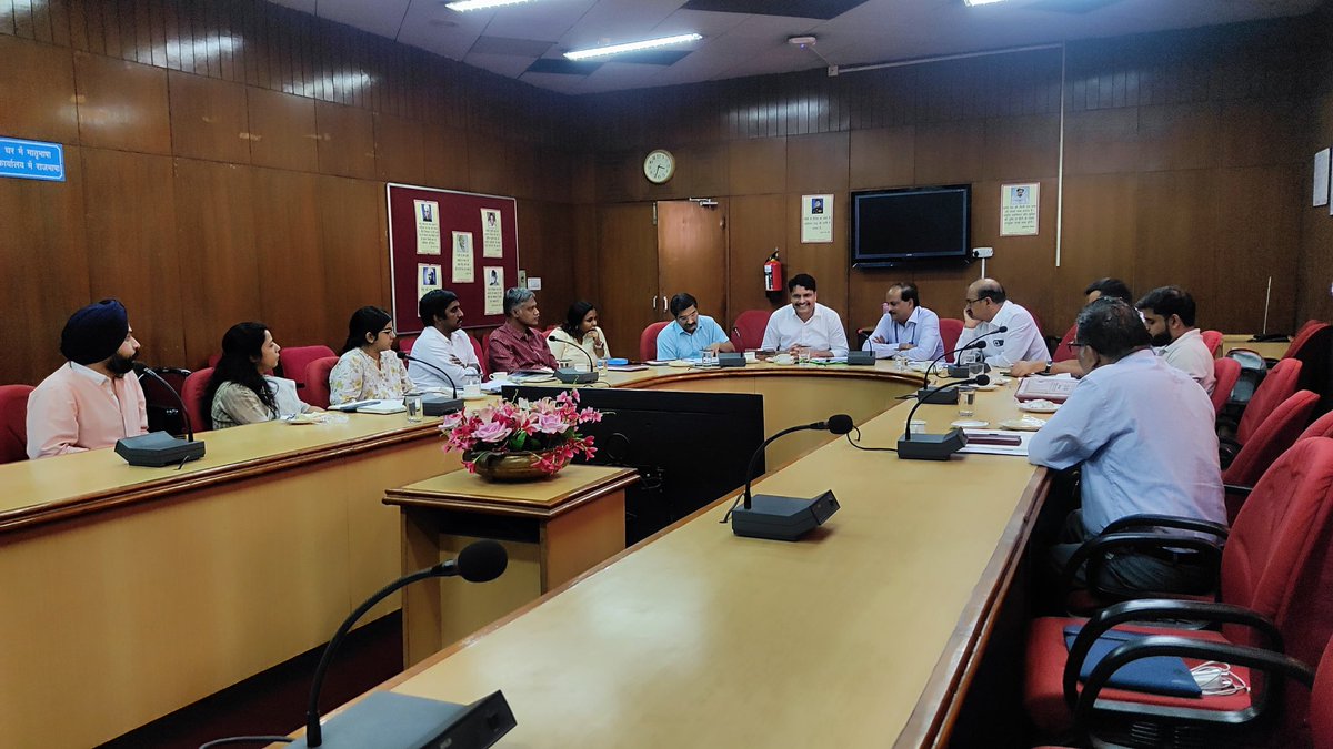 Had a meeting with Director CRRI and a team of Scientists in New Delhi to collaborate for making UP urban Roads world class under URIDA