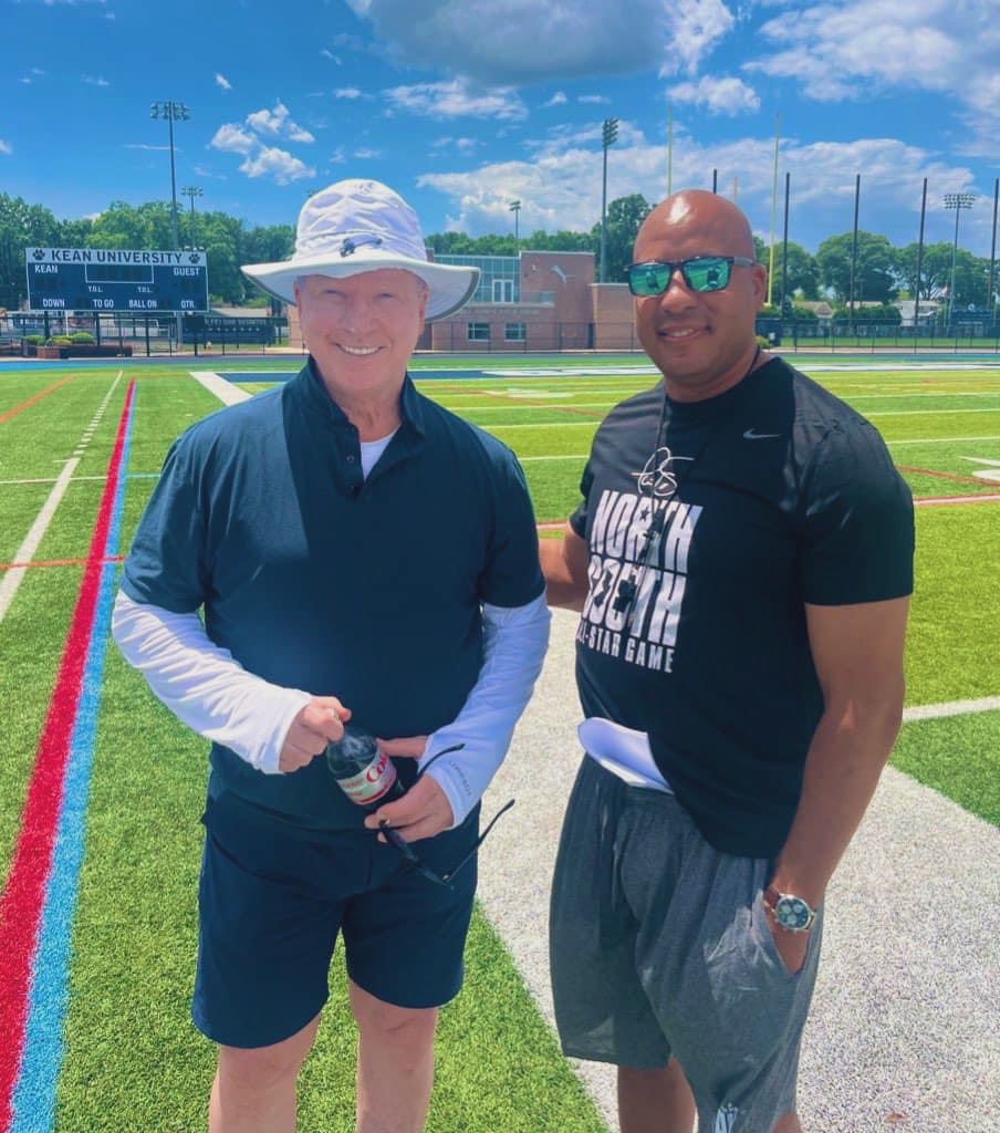 πππΆπΈπ½ π΅ππ·π·π ππΈππππΆ (@coachba1010) on Twitter photo Got to meet my #1 Fan Growing Up Watching the Giants <a href="/Giants/">New York Giants</a> <a href="/PhilSimmsQB/">Phil Simms</a> <a href="/PSimmsNoSoGame/">Phil Simms North South All-Star</a> <a href="/SJVLancersFB/">St. John Vianney Football</a> Got to meet my #1 Fan Growing Up Watching the Giants <a href="/Giants/">New York Giants</a> <a href="/PhilSimmsQB/">Phil Simms</a> <a href="/PSimmsNoSoGame/">Phil Simms North South All-Star</a> <a href="/SJVLancersFB/">St. John Vianney Football</a>