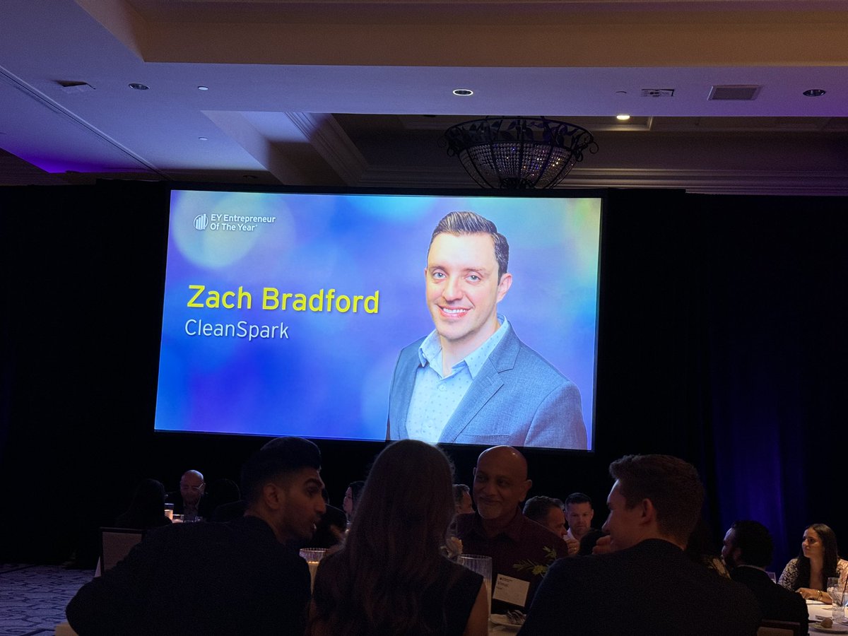 smatthewschultz's tweet image. #entrepreneuroftheyear #eoy #ey @CleanSpark_Inc 

Starting out WAY below zero, now leading more than 200 amazing folks and $4B in value….   Oh, and just getting started.  Could not be more proud of my colleague, partner and friend.  Huge congratulations @ZachKBradford