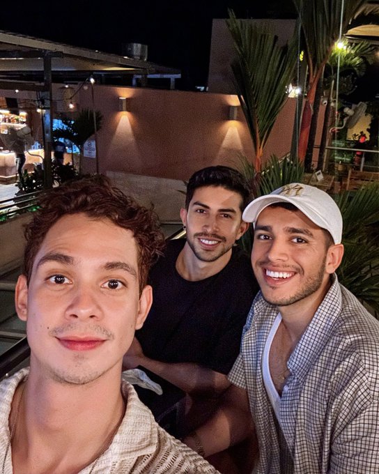 Extra&ntilde;aba las noches de Casco 🥰 @AndresGuedez0 https://t.co/SCtK4RdpgH<a class="tags" target="_blank" title="On Twitter" href="/?out=eyJ0eXAiOiJKV1QiLCJhbGciOiJIUzUxMiJ9.eyJpYXQiOjE3MTkzNzA5NzAsImlzcyI6InR3cG9ybnN0YXJzLmNvbSIsIm5iZiI6MTcxOTM3MDk3MCwiZXhwIjoxNzUwOTA2OTcwLCJyZWRpcmVjdF91cmwiOiJodHRwczovL3R3aXR0ZXIuY29tL0FuZHJlc0d1ZWRlejAifQ.p82Ui-hlnJt-aPsnhdsT3CFv4J0crYQAn5ccc-Joguaw-DIpc8kOiCgiNfCRD-YquOMjkL_6aWJGR3xFTEulMQ">@AndresGuedez0</a>