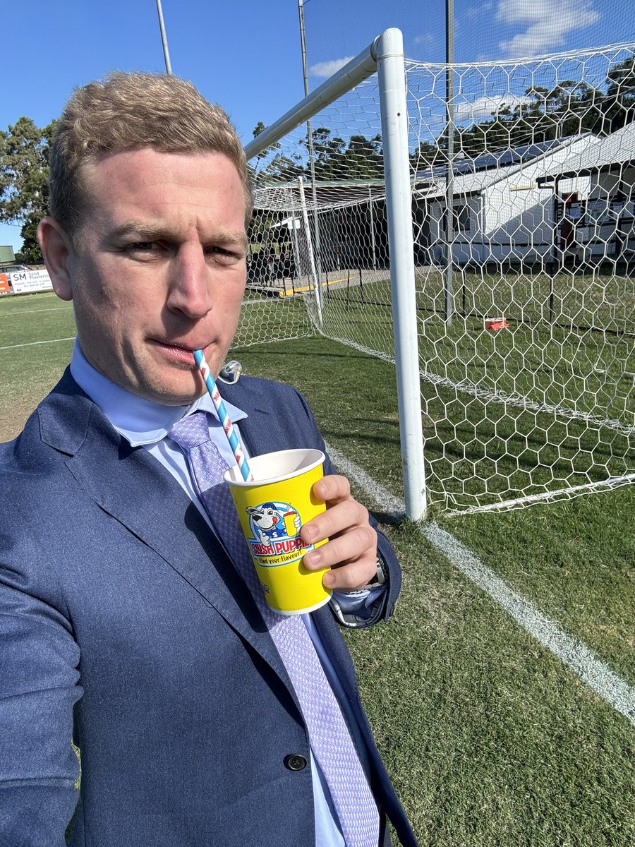 At the home of the mighty Holland Park Hawks soccer club today the Qld Premier announced funding to help families with the costs kids’ sport, and 20% discounts on car rego. Cool. 
What’s far more exciting is that Hawks’ canteen has an increasing rare Slush Puppy machine. How good