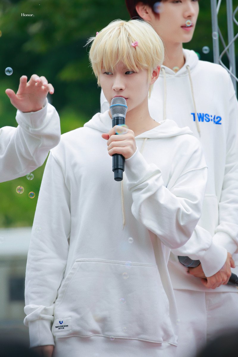 240608 음악중심 미팬

#KYUNGMIN #경민 #TWS #투어스