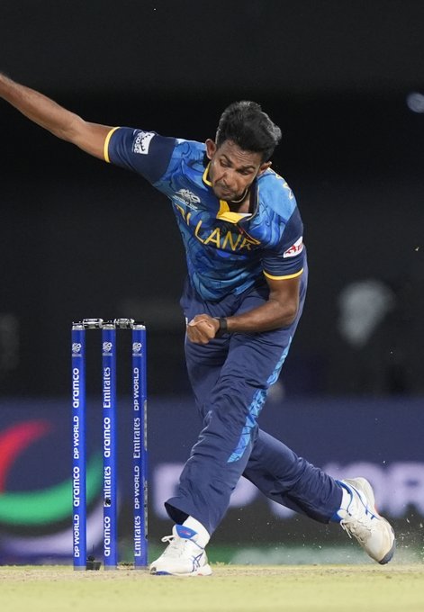 Excellent over under pressure from Pathirana 🔥