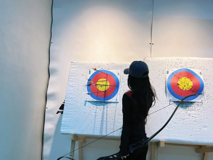 shining_you12's tweet photo. I don't think many girls like archery. https://t.co/FbgELlIMT9