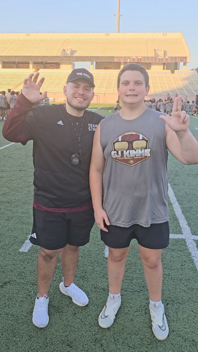 DylanSlansky's tweet image. Had an amazing time at the @TXSTATEFOOTBALL camp tonight. Thank you @CoachShoeOL and @andrewcobus  for a great experience.

@CoachMartin_18 @mcneill_josh @dylanstubbedoo @TXSTRECRUITING @DogFootball @GJKinne