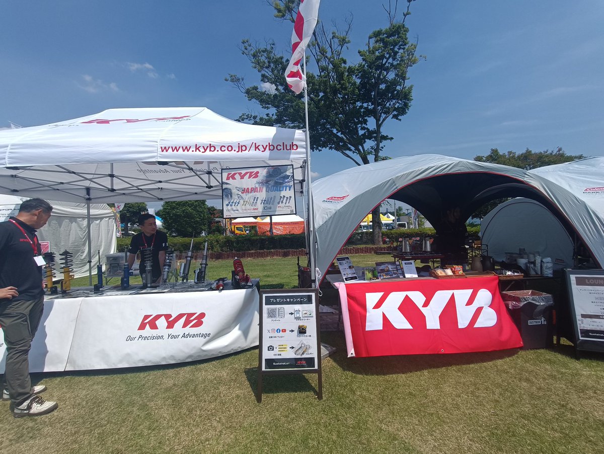 komminer's tweet photo. モントレー2024でKYBさんのブース見つつラリーパークでライブストリーミング見てます！

#KYB
#カヤバ https://t.co/8HNUXqIJj2