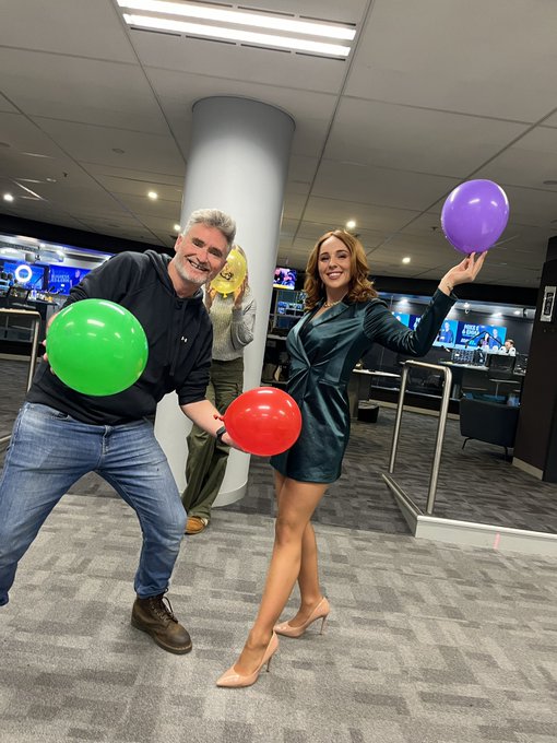 I&rsquo;ve looned with Hughsey and Erin, goals 🎈 https://t.co/4GXOk0TvpY