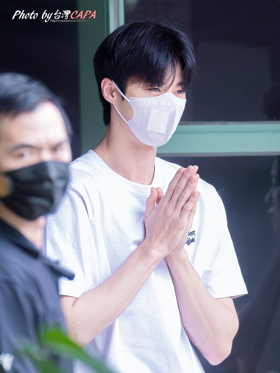변우석 Woo Seok Byeon tweet media