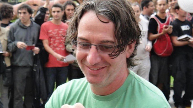 dailygossard's tweet image. 