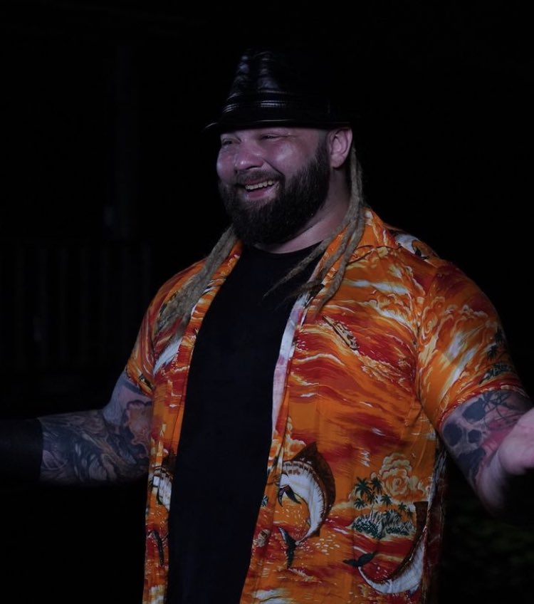 BoredroomWyatt's tweet photo. never before seen pictures of Bray Wyatt from the #SwampFight!

📷: anthonycairo12 (IG) https://t.co/FvSCYD5NSC