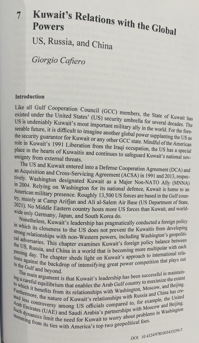 GiorgioCafiero's tweet image. Just received my copy of this book edited by @Profmzweiri & @SinemCngz.
My chapter: “#Kuwait’s Relations with the Global Powers: US, Russia, and China”
Shout out to @SinGulfura, @courtneyfreer, @Dr_Ulrichsen & @SamRamani2 for sharing insights which helped further my research.