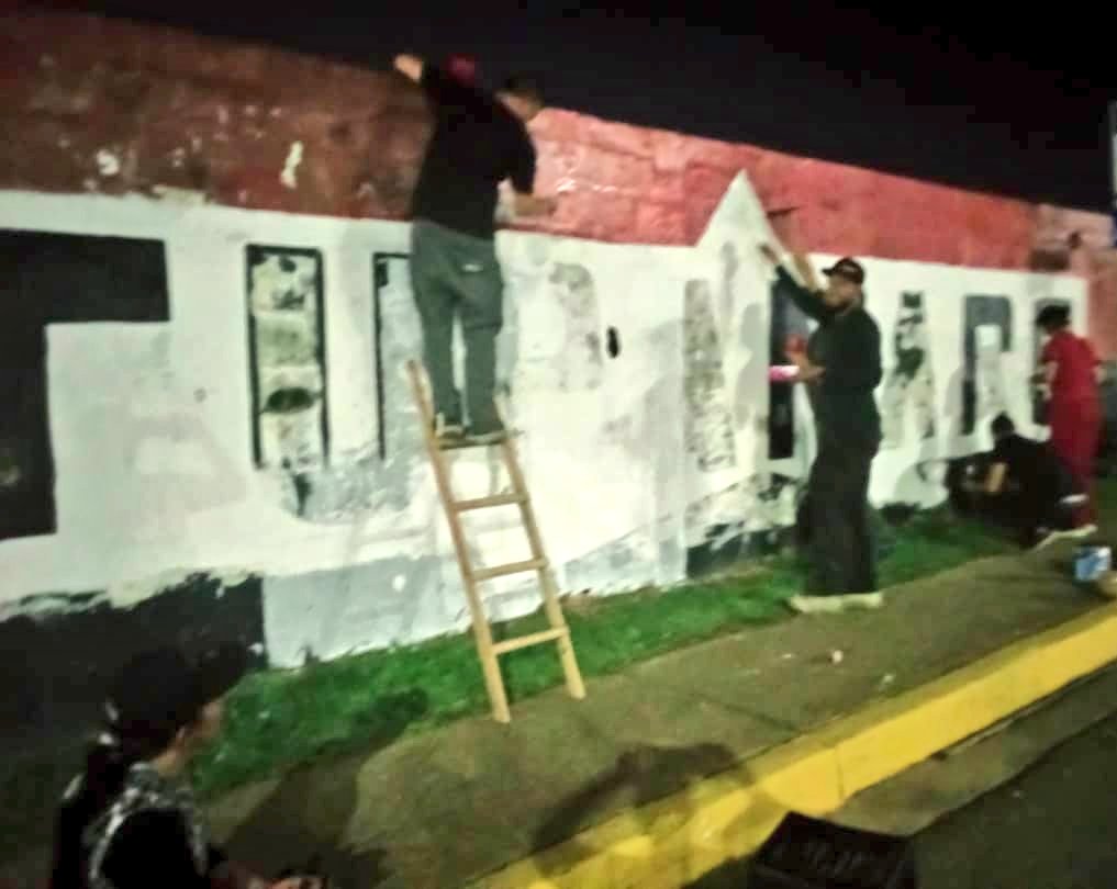 Nuestra acción está marcada por los ideales revolucionarios, somos soldados en esta batalla que busca construir la sociedad que queremos.

🔴⚫ Desde el Mpio. Maturín Edo. <a href="/MonagasMRT_/">MonagasRebeldeMRT</a> nuestra militancia con amor realiza recuperación de nuestros Murales. 🎨

<a href="/NicolasMaduro/">Nicolás Maduro</a>