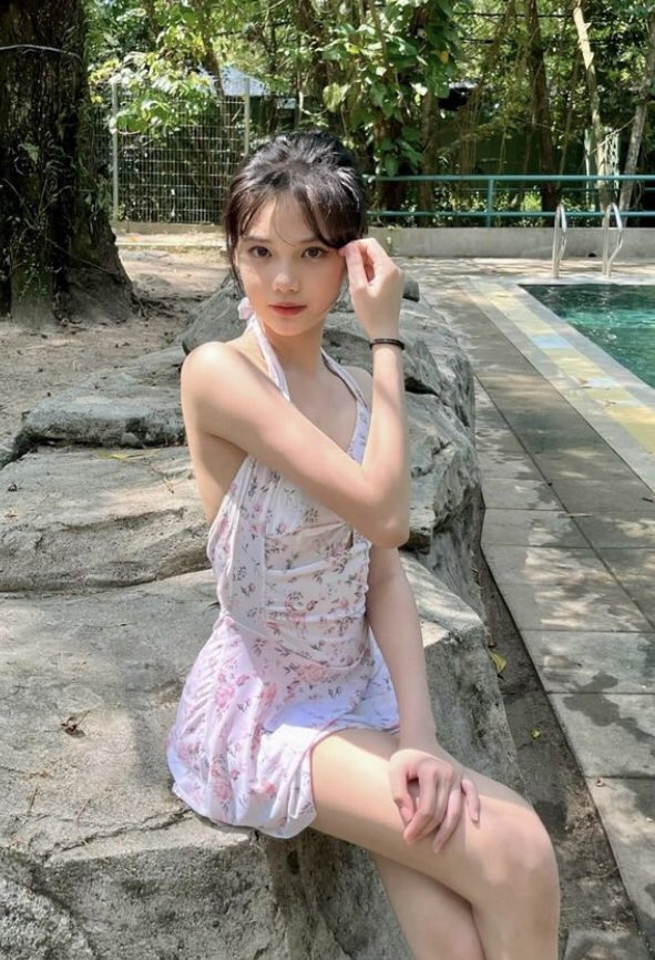 cutegirl0234's tweet photo. 推友投稿，穿吊带的女生怎么都有种特别的魅力呀😭 #推友投稿 #美女 #腋窝 https://t.co/vo1ifnMpNK