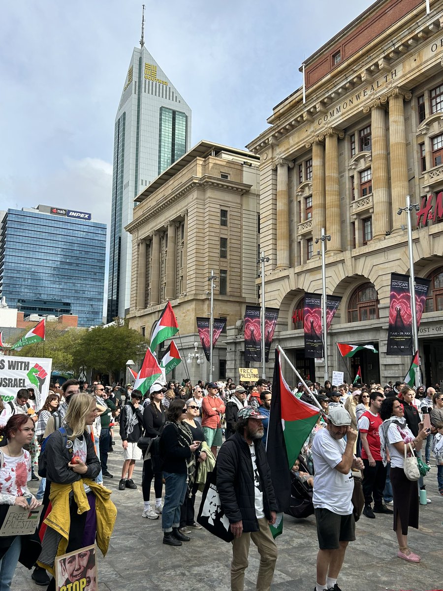 “This is a genocide &amp; we need to stop pretending otherwise! Don’t let them silence you because I sure as hell won’t be silenced! -<a href="/SenatorPayman/">Fatima Payman</a> at today’s #Gaza rally in Perth

Thank you Fatima. You’ve been treated appallingly. If only more of yr ALP colleagues had your courage