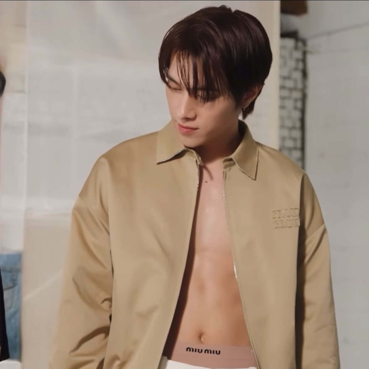 HENGC0RE's tweet photo. HENDERY’S SOLO AB SHOTS 🫠🫠🫠 https://t.co/hXLuW7e8Qk