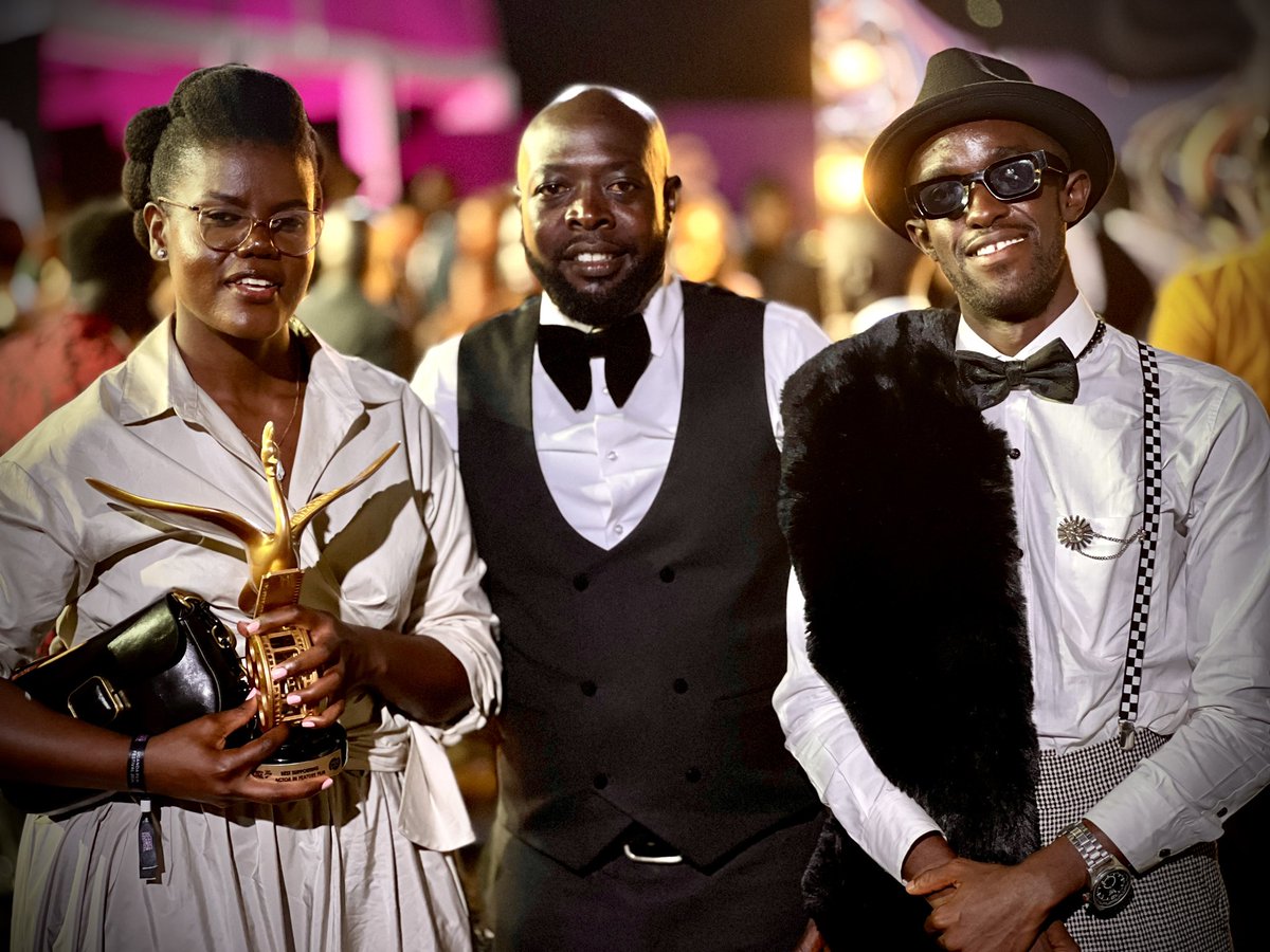 samuelsaviourk's tweet photo. It was lit at the @UCC_Official ‘s @UgandaFilm Award Gala Last Night, our brilliant @Ssekukkulu film scooped The Best Supporting Actor Award for Lil’Mawaya’s performance, well deserved @BwanikaFelix 👏
Dressed By: Amavis Lewis
Sponsored by: @josephineKabah
#UFF24
🤗 https://t.co/5gRrAUS9Ba