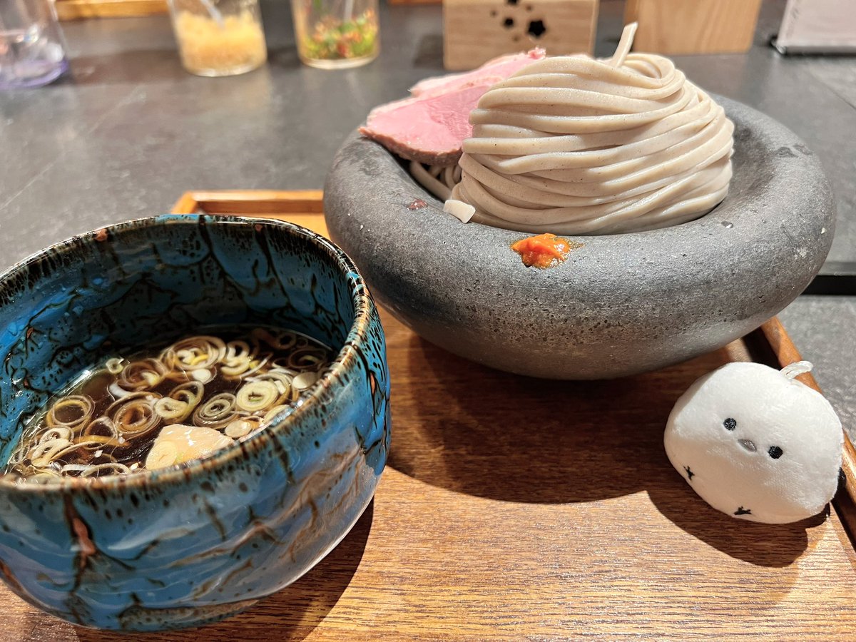Luxida_Reverie's tweet photo. 500塊的蕎麥麵還是比較好吃( ⊙‿⊙) https://t.co/unqL7A5ztg