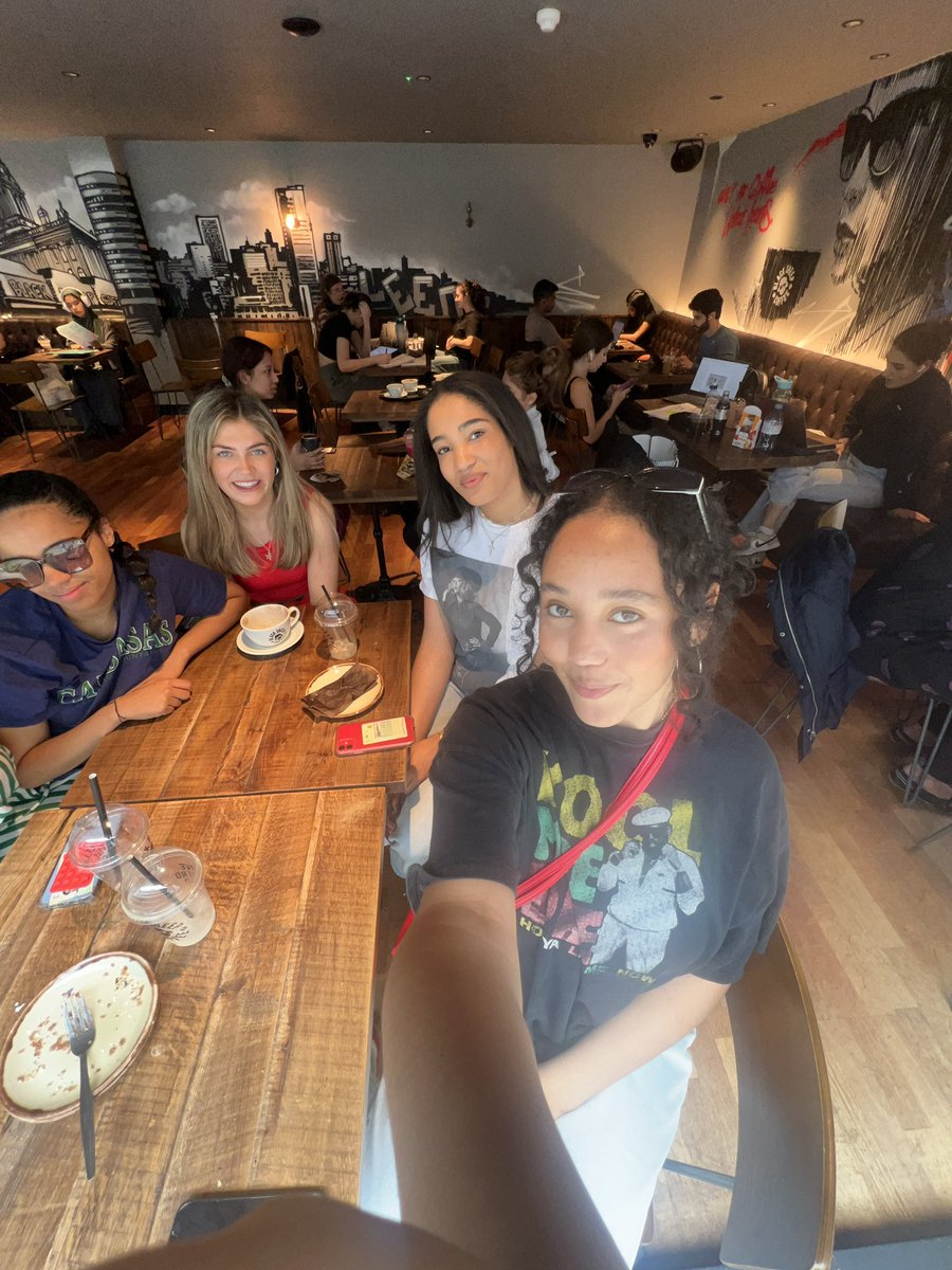 millie_smetham's tweet photo. Appreciation post!! ◡̈ ♡ 

Just finished a fortnight of auditions/recalls for 3rd year @LeedsDrama. Couldn’t have done it without my beautiful best friends 🥹❤️‍🔥 https://t.co/5F7Xvn8Sik