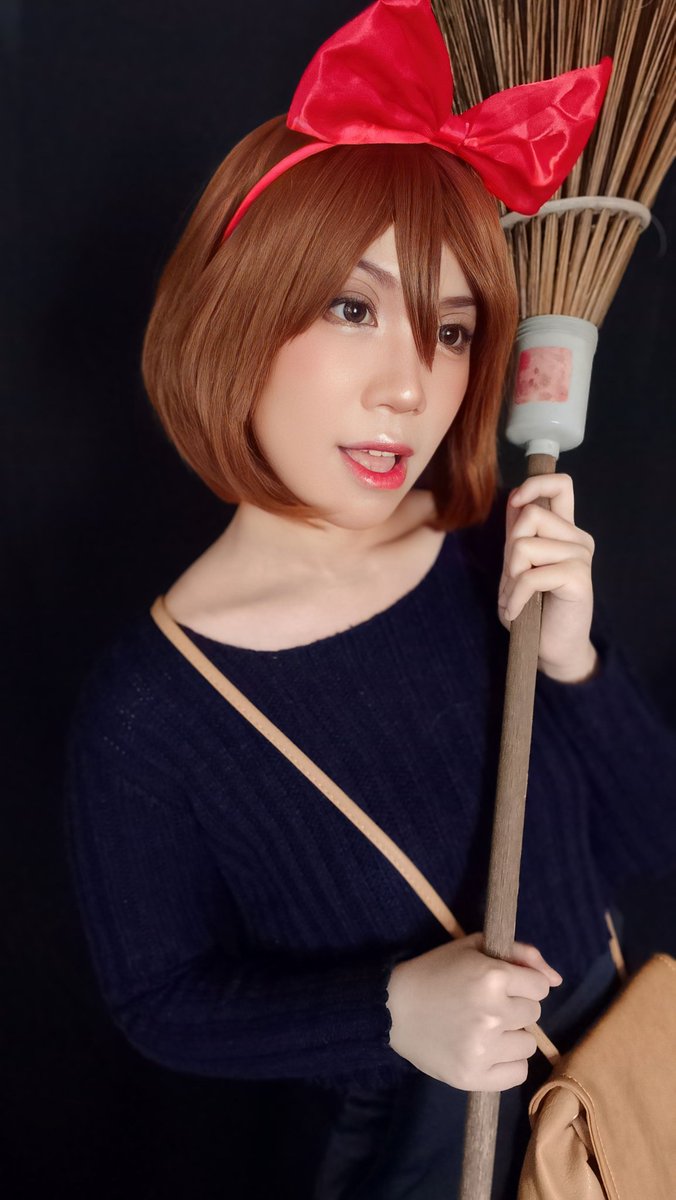 Tudei ke Anime Symphonie 🤍
Geret mama jadi Arietty sama dede jadi No Face ehehe