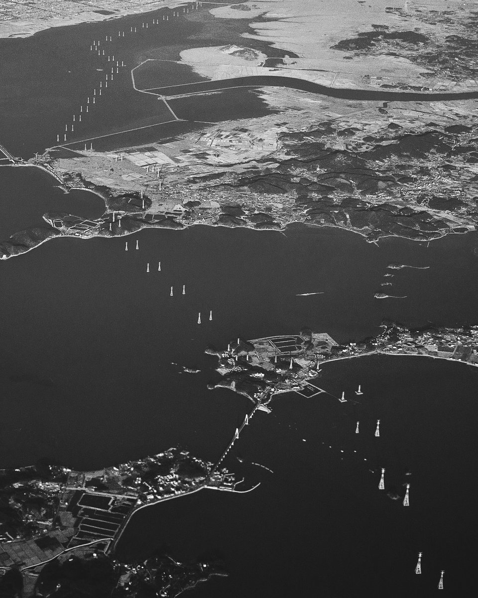 “전기는 눈물을 타고 흐른다”