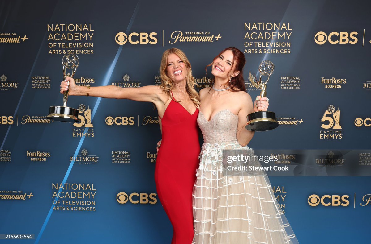 Michelle Stafford (Phyllis) &amp; Courtney Hope (Sally) #DaytimeEmmys #YR #LFDLA