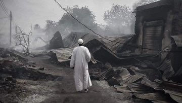 ما يحصل في السودان كالكابوس لا تعلم كيف ومتى بدأ ولا تعلم متى سينتهي 
الوضع لا يرضي الله و لا رسوله ﷺ 
إذا لم يكن مايحدث لهم ظلمًا ويستلزم النصر من جميع المسلمين بأي طريقة نقدر عليها
ثم لم نفعل
فوالله لا خير فينا وعار علينا ولا عذر لنا أمام الله
يا إخوان تذكروا هؤلاء مسلمين