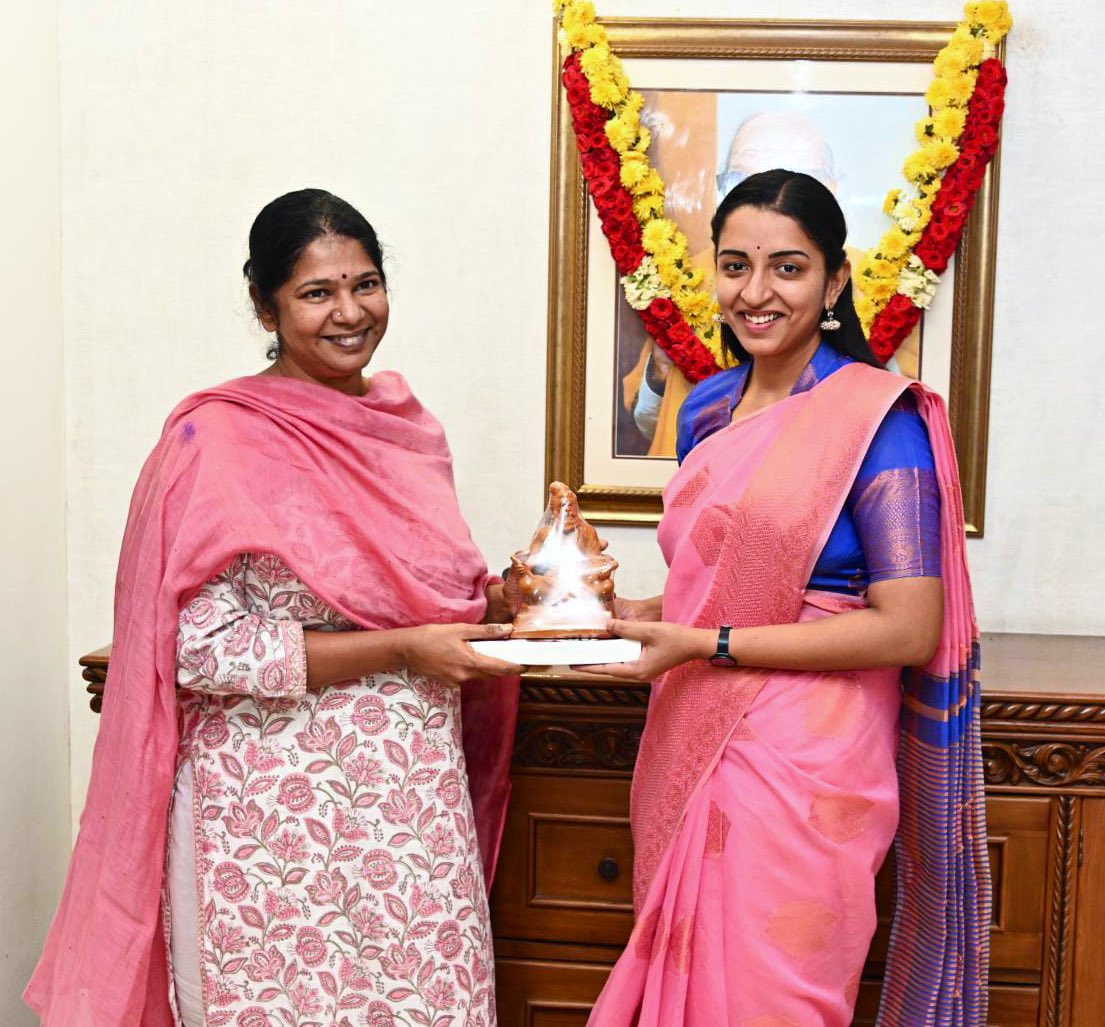Tamizhachi_Offl's tweet photo. With the Voices of TamilNadu 🔥 
@KanimozhiDMK @Dayanidhi_Maran #DMKWins https://t.co/19HGlVLHBJ