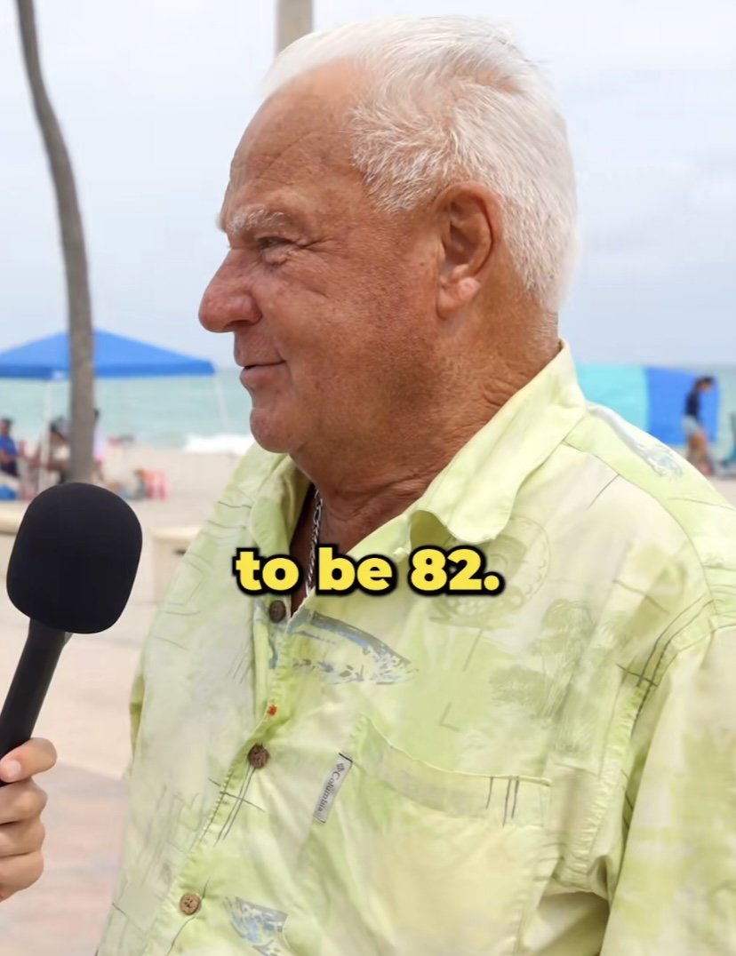 MindWisdomMoney's tweet photo. I found a guy who goes around the US asking 70+ year-olds their:

• Biggest Regrets
• Biggest Lessons
• Advice to their younger self

Oddly enough, most of their answers are the same…

Here are my 10 favourite: https://t.co/tRxY1cMn9l
