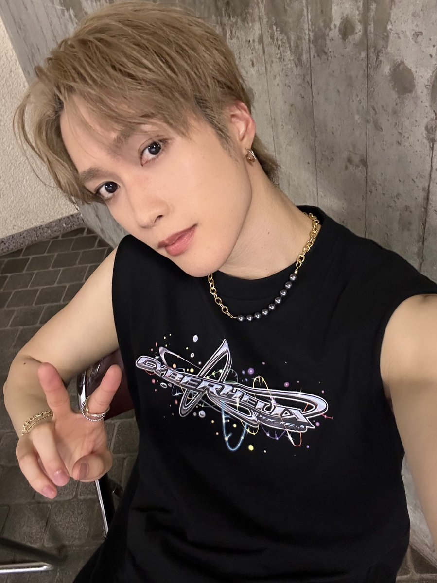 itsuki__rmpg's tweet photo. 北海道公演 1日目
ありがとうございました🫶

ツアーで来るのは5年ぶりだそうです🫣

お待たせしました
お待たせし過ぎたかもしれません🙇‍♂️

#THERAMPAGE
#CyberHelix https://t.co/7Z6GH8zXTZ