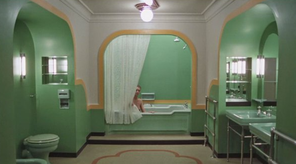 ATRightMovies's tweet photo. It is national bath day, so share a movie with a bath scene... https://t.co/yc7glHiIQW