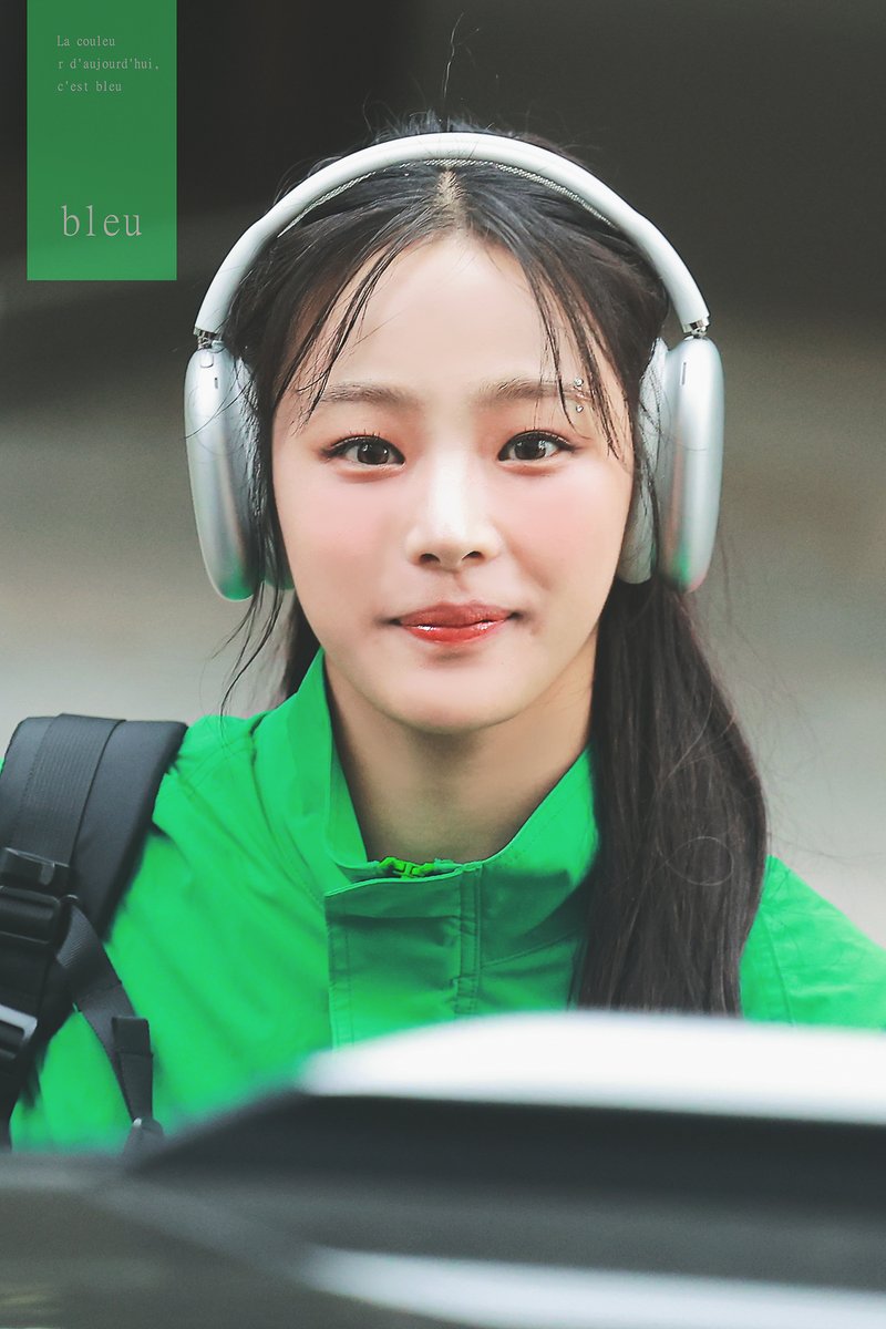 240607 뮤직뱅크 퇴근

무슨 노래 듣고있어요 인터뷰 하고 싶은 강쥐🥰

민지 뉴진스 minji newjeans