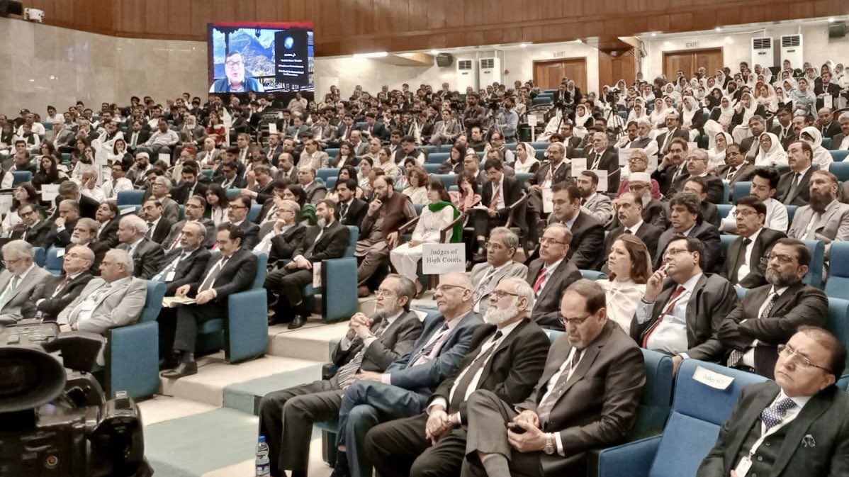 Honoured to be asked to present keynote at #SupremeCourt conference on #ClimateChange.

This was the third #SCP judicial conference that I have spoken at (with three different CJ’s). One remarkable thing about them is that most judges, including the Chief Justices sit through