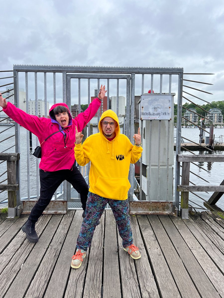 beatboxpoet's tweet photo. Me and @CrisendorfeR 
thriving in chaos as usual.
-tour- https://t.co/NsWbZ9TNdW https://t.co/jwUaYgTNjL