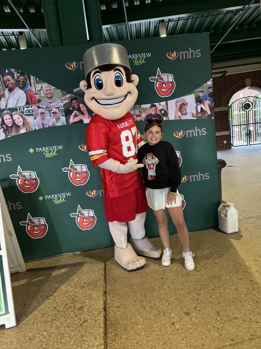 KendallGermann's tweet photo. In her ✨Tincaps Era✨ 🫶🏼

@TinCaps @tkelce @JasonKelce  @newheightshow https://t.co/UG6GSEYEF4