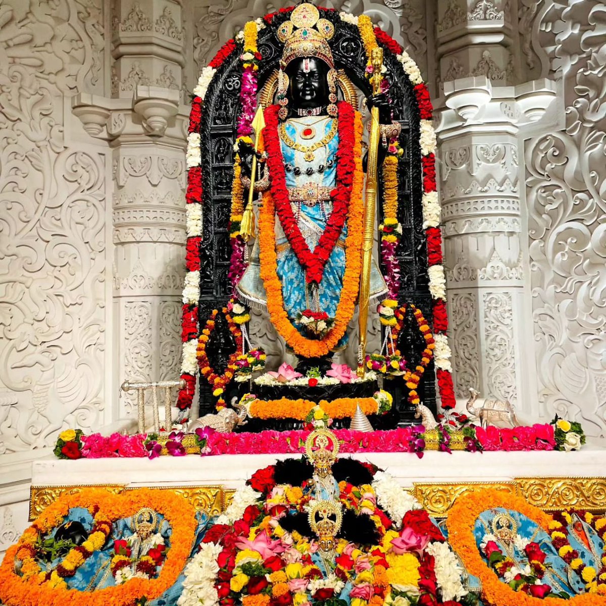 ShriAyodhya_'s tweet photo. अयोध्या से श्री रामलला के दिव्य अलौकिक दर्शन ❣️ https://t.co/sKUP6ZKyBr