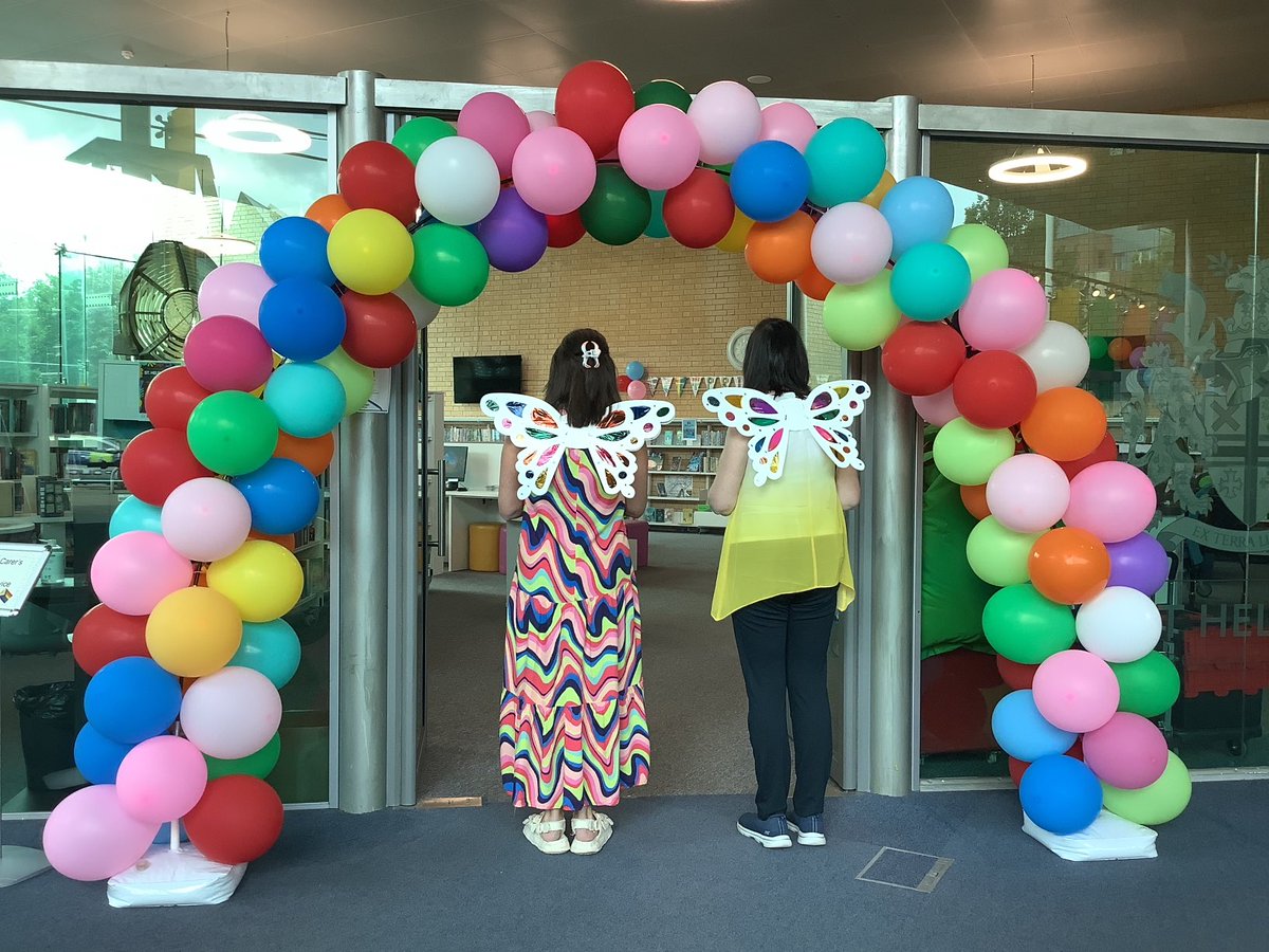 Join Joanne and Carole ⁦@STHLibraries⁩ World of Glass for our pride crafts