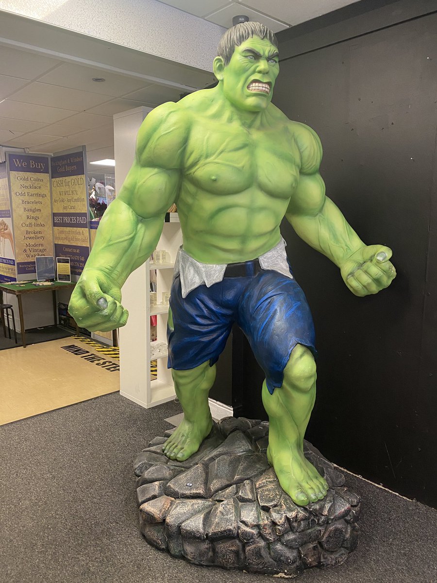 altrinchamhq's tweet image. “i love it when a plan comes together”

Sale Comic Con is on today in @StanleySq_Sale Sale @Emporium_M33 and Sale Library @TraffLibraries 

There’s the A Team Van, Incredible Hulk, Daleks. Star Wars actors, Hacker T Dog … and comics obviously 

#saletown #m33sale