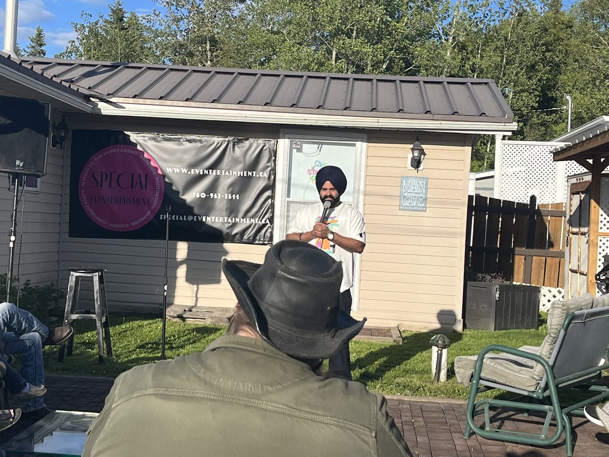 FirepitComedy's tweet image. Wow! Season 5 of the Firepit Comedy Tour tour kicked off in Alberta Beach tonight. @ExtraLars just back from Australia lit it up with @improvhypnosis and special guests Sukh Singh and Cowboy Darren.
#firepitcomedy #firepitcomedytour #yegcomedy #backyardcomedy