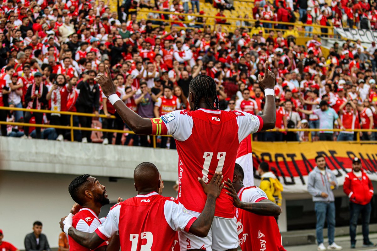 Hoy se da un paso más de ese objetivo

Unidos y agradeciendo siempre

¡YA TODOS SABEN QUE JUEGA SANTA FE! 

Todos juntos 🦁🇮🇩