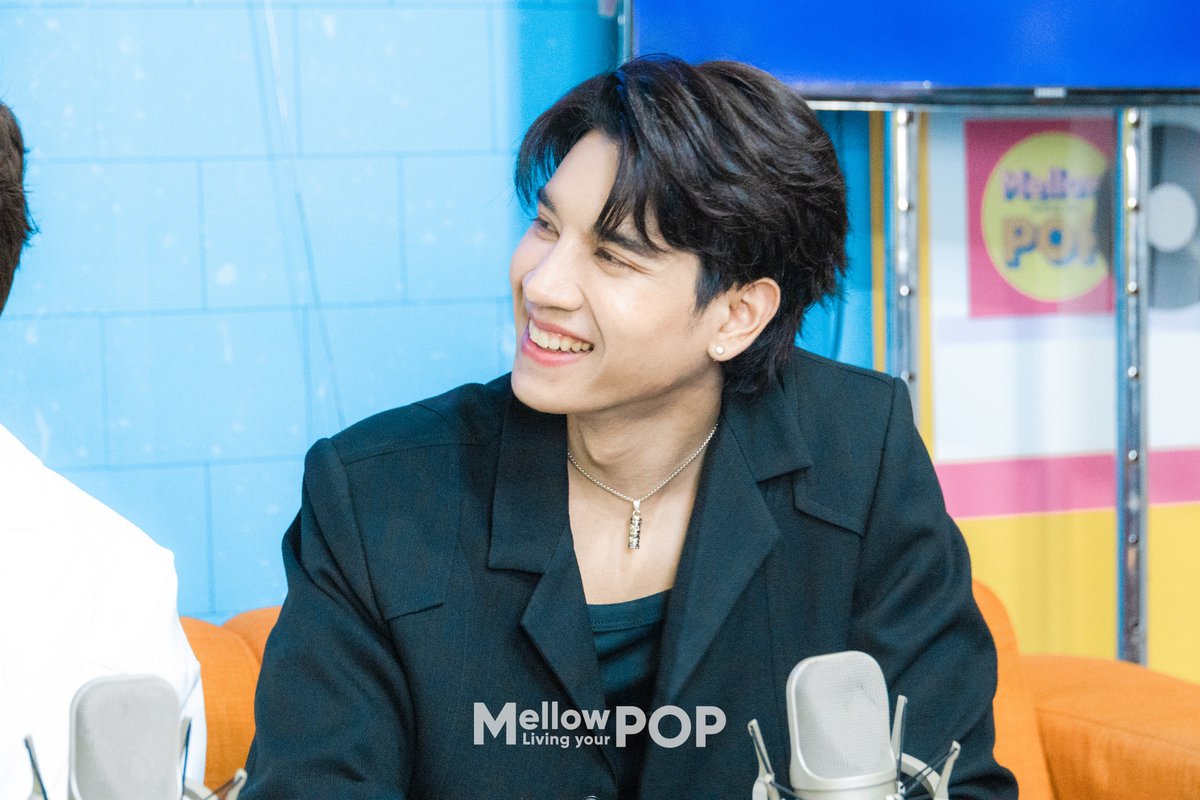 MellowPOP_TH's tweet photo. 📸 เก็บตกความน่ารักของ 'ม่อน-ภัค' กับการโปรโมตซิงเกิ้ลแรกในชีวิต 'น้อยนิดมหาศาล' ✨💗🫶🏻
.
#MellowPOP
#ม่อนภัค #MonPak
#น้อยนิดมหาศาล #LessbutMore https://t.co/XkjPoSUQsy