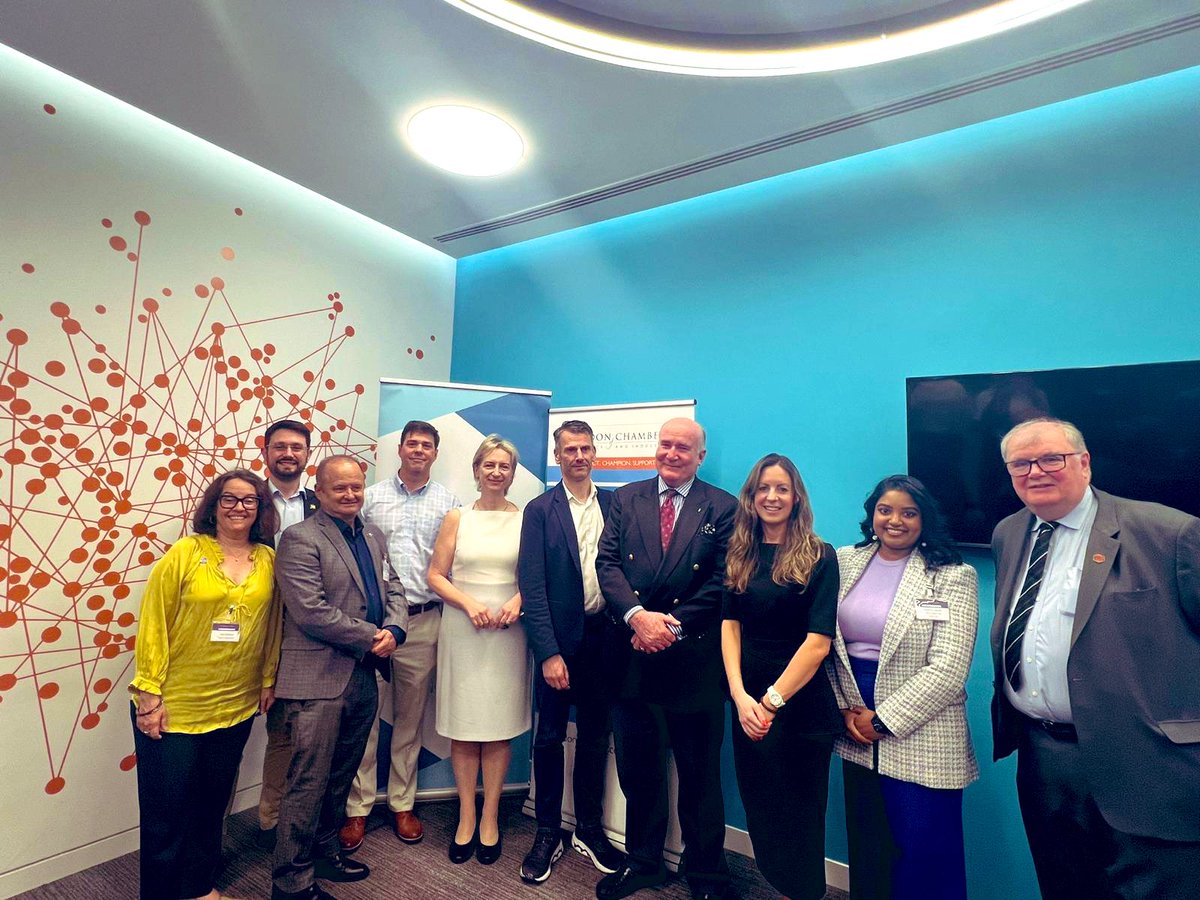 HannahyoungNYC's tweet photo. Great to kick off @UKinNewYork’s flying return to London with a @londonchamber breakfast with Pennsylvania @GovernorShapiro’s and @PhillyMayor’s economic and commerce teams, discussing opportunities for 🇬🇧 companies in 🇺🇸 Pennsylvania. https://t.co/4NadwnvwOE