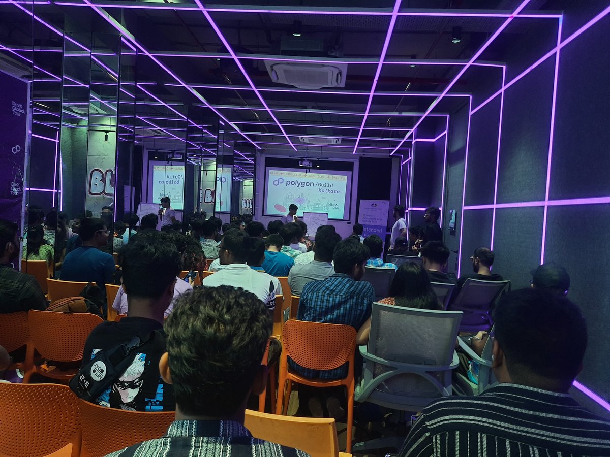 Terbium21's tweet photo. Whiteboard session underway @PolygonKolkata  #polygonGuildKol for #polygonkolkata #DevXGlobalTour
by the OG @raneet_debnath Nb-hard to capture the board from the back :")
Folks in these pics-  @ArghyaChow14 @suparnojit26  @tanmoy_OG @0xagnish @Varunx10 https://t.co/UAMEnVnp9r
