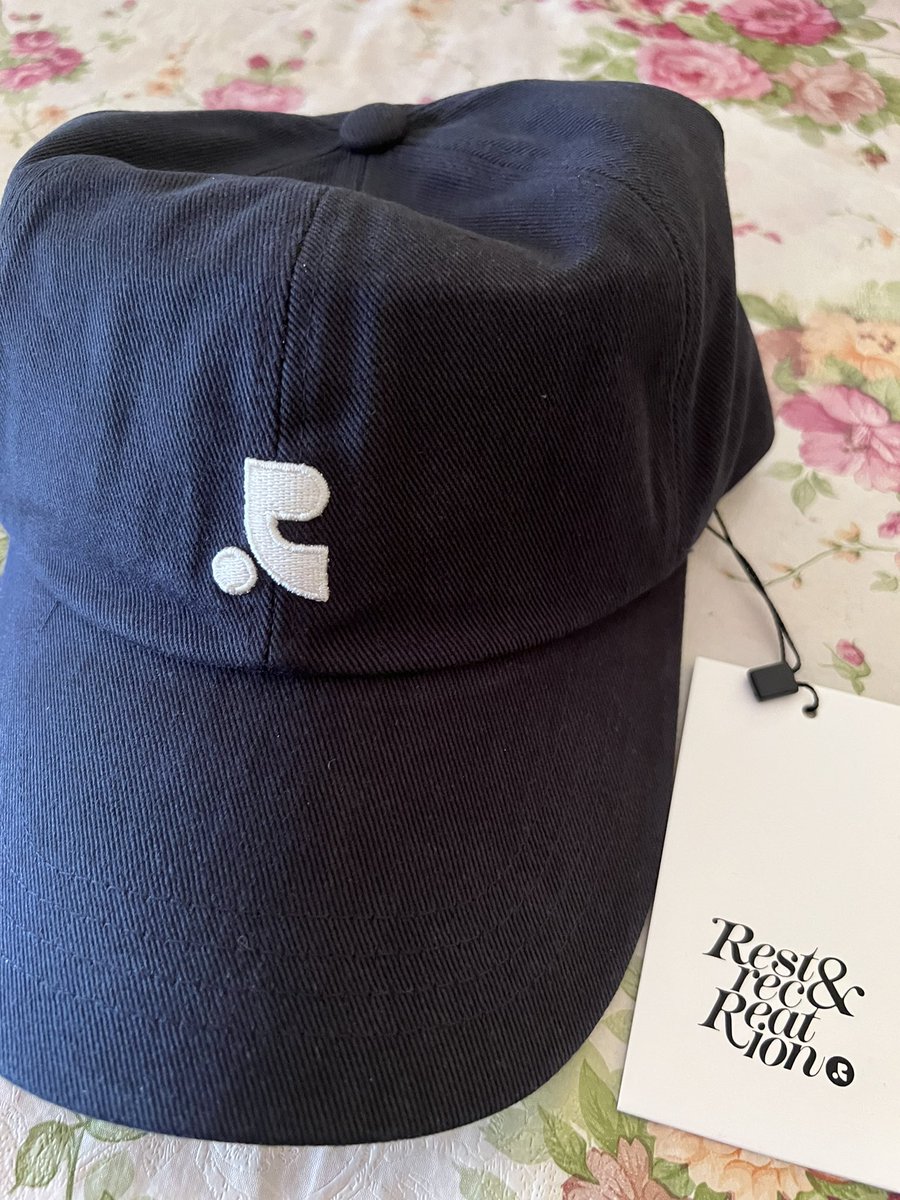 rjnmeowoem's tweet photo. หมวก Rest&Recreation ยี่ห้อเดียวกับเจโน่ รุ่น RR logo cotton ball cap สี navy มีป้าย ถุงและไม่เคยใส่ ราคา 1500฿ รวมส่ง/นัดรับได้ค่ะ #RestRecreation #พรีเกาหลี #พรีออร์เดอร์เกาหลี #ส่งต่อเสื้อผ้ามือ2 #ส่งต่อเสื้อผ้า #หมวกมือสอง #ตลาดนัดnct #ตลาดนัดnctdraem #เจโน่ #jeno https://t.co/TrP1O3DOc9