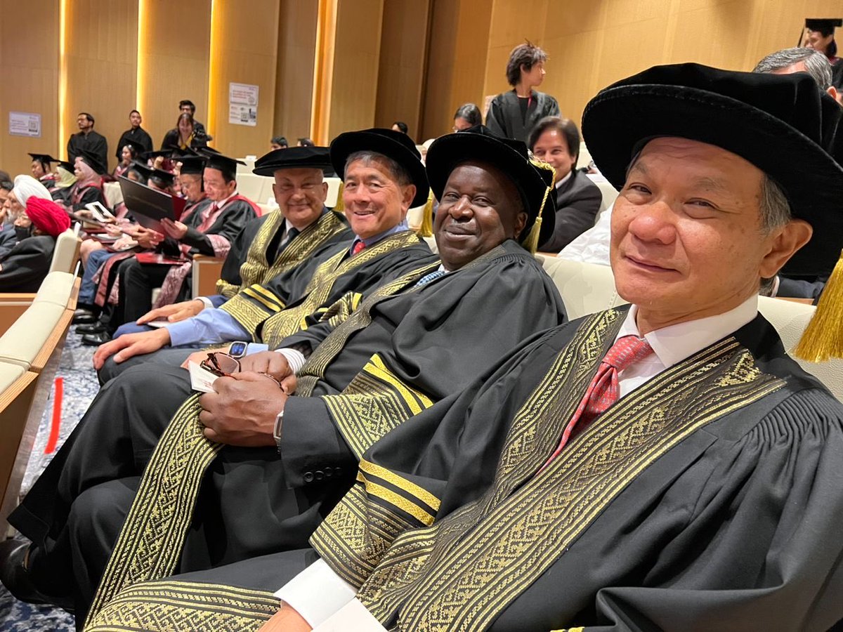 tito_mboweni's tweet photo. Graduation ceremony for the MBA class of 2024. Asia School of Business (ASB). KL, Malaysia. 8 June 2023. https://t.co/8apzj7TDq0