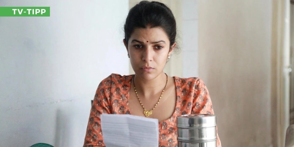 Eine begnadete Köchin verzaubert einen verwitweten Versicherungsfachangestellten mithilfe ihrer liebevoll zusammengestellten Lunchpakete. LUNCHBOX läuft heute bei 3sat und ist unser TV-Tipp für den Samstag. Weitere Empfehlungen hier: tinyurl.com/yttdufut