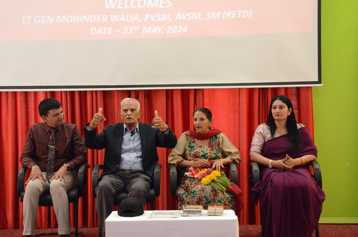 genbcjoshi_aps's tweet image. #recentevents
LECTURE ON HEALTH AND WELLNESS
Lt Gen Mohinder Walia, PVSM, AVSM, SM (Retd), delivered a captivating lecture on Health &amp;amp; Wellness.
He provided practical tips on incorporating regular exercise, healthy eating habits, and mindfulness practices for overall well-being.